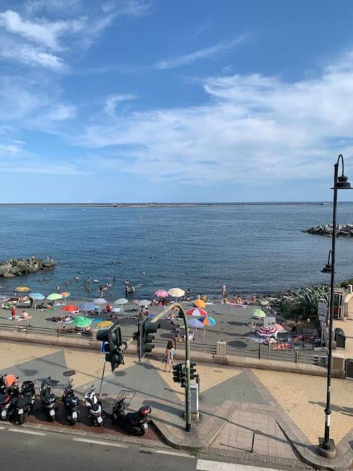 Loft 53 Waterfront Of Genova Pegli Διαμέρισμα Εξωτερικό φωτογραφία